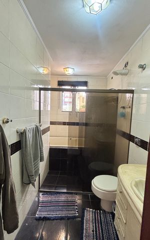Casa à venda com 250m², 3 quartos e 6 vagas Casa à venda com 250m², 3 quartos e 6 vagasBanheiro da Suíte