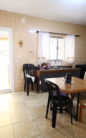 Casa à venda com 400m², 4 quartos e 2 vagasCozinha 1