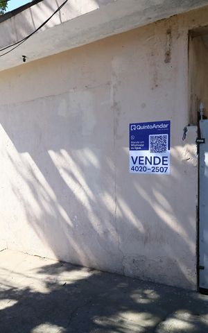 Casa à venda com 400m², 4 quartos e 2 vagasFachada