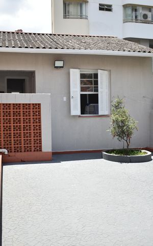 Casa à venda com 180m², 4 quartos e 2 vagasQuintal