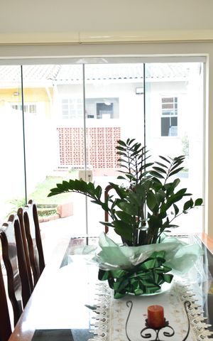 Casa à venda com 180m², 4 quartos e 2 vagasSala