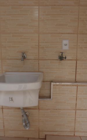 Casa para alugar com 55m², 1 quarto e 1 vagaÁrea de Serviço