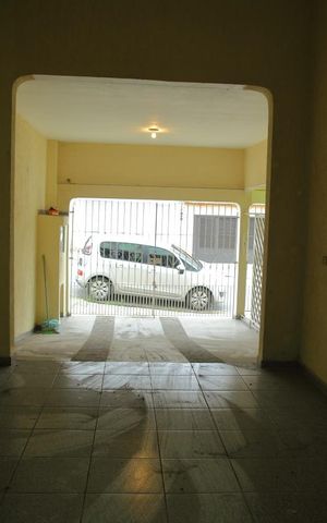 Casa à venda com 225m², 4 quartos e 2 vagasGaragem