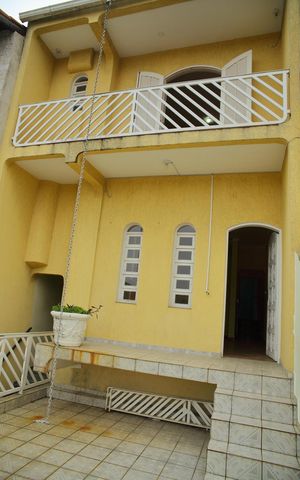 Casa à venda com 225m², 4 quartos e 2 vagasVaranda da Sala