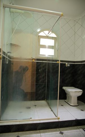 Casa à venda com 225m², 4 quartos e 2 vagasBanheiro Social
