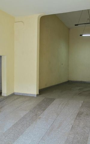 Casa à venda com 225m², 4 quartos e 2 vagasGaragem