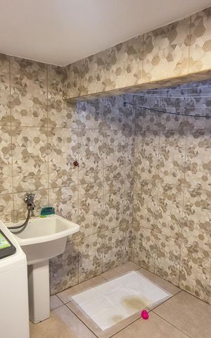 Casa à venda com 420m², 4 quartos e 1 vagaÁrea de Serviço