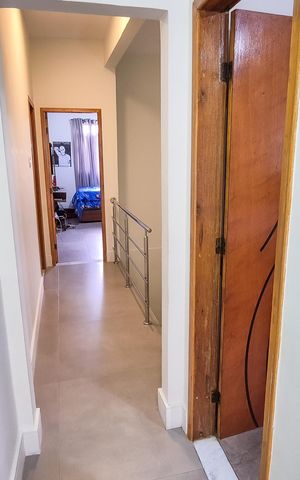 Casa à venda com 420m², 4 quartos e 1 vagaCorredor / Área comum / 2° Andar 
