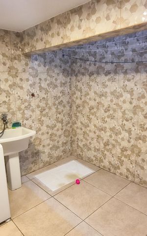 Casa à venda com 420m², 4 quartos e 1 vagaÁrea de Serviço
