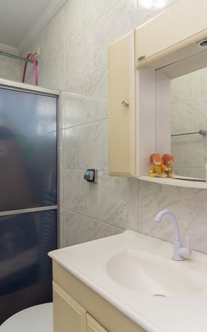 Casa à venda com 260m², 4 quartos e 3 vagas Casa à venda com 260m², 4 quartos e 3 vagasBanheiro da suíte 3