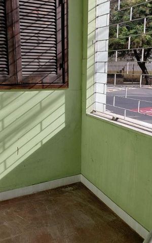 Casa à venda com 80m², 2 quartos e sem vaga