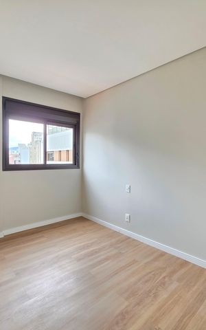 Apartamento à venda com 266m², 4 quartos e 3 vagas Apartamento à venda com 266m², 4 quartos e 3 vagasSuíte 1