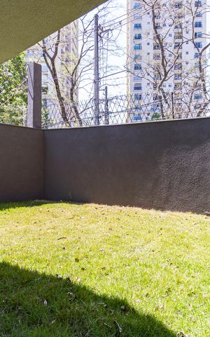 Casa à venda com 350m², 4 quartos e 3 vagas Casa à venda com 350m², 4 quartos e 3 vagasÁrea comum