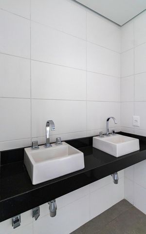 Casa à venda com 350m², 4 quartos e 3 vagas Casa à venda com 350m², 4 quartos e 3 vagasBanheiro Suíte 3
