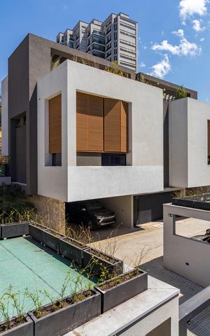 Casa à venda com 350m², 4 quartos e 3 vagas Casa à venda com 350m², 4 quartos e 3 vagasVista Suíte 3