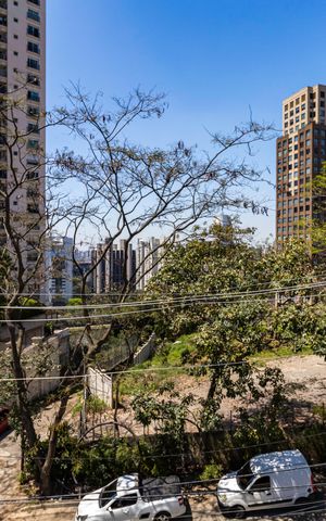Casa à venda com 350m², 4 quartos e 3 vagas Casa à venda com 350m², 4 quartos e 3 vagasVista Varanda Suíte 4