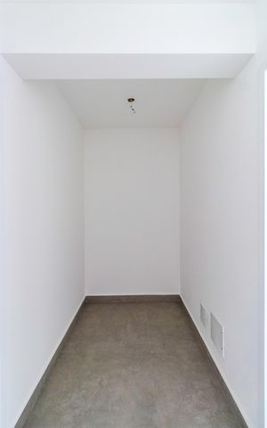 Casa à venda com 350m², 4 quartos e 3 vagas Casa à venda com 350m², 4 quartos e 3 vagasSuíte 3