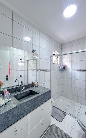 Casa à venda com 180m², 3 quartos e 2 vagasBanheiro
