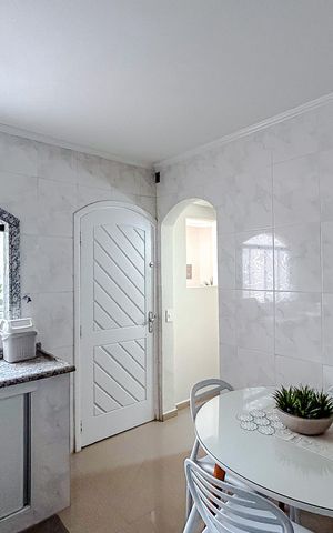 Casa à venda com 180m², 3 quartos e 2 vagasCozinha