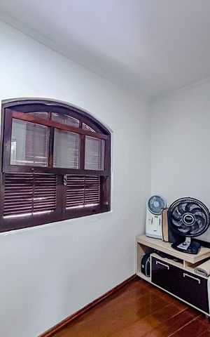 Casa à venda com 180m², 3 quartos e 2 vagasQuarto 3