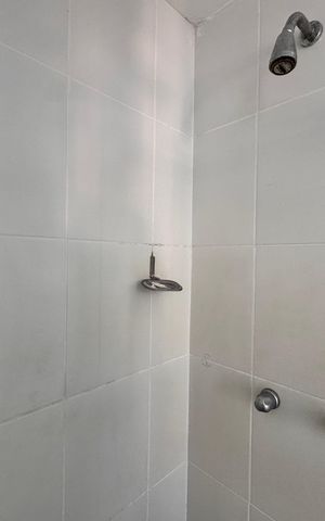 Apartamento à venda com 88m², 3 quartos e 2 vagas Apartamento à venda com 88m², 3 quartos e 2 vagasBanheiro da suíte