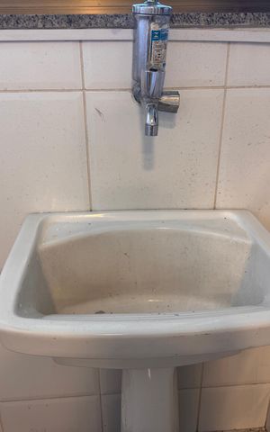 Apartamento à venda com 88m², 3 quartos e 2 vagas Apartamento à venda com 88m², 3 quartos e 2 vagasCozinha e Área de Serviço