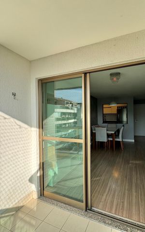 Apartamento à venda com 88m², 3 quartos e 2 vagas Apartamento à venda com 88m², 3 quartos e 2 vagasVaranda da sala