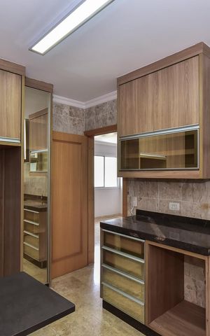 Apartamento à venda com 163m², 3 quartos e 3 vagasCozinha