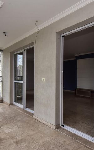 Apartamento à venda com 163m², 3 quartos e 3 vagasVaranda