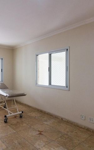 Apartamento à venda com 163m², 3 quartos e 3 vagas Apartamento à venda com 163m², 3 quartos e 3 vagasAcademia