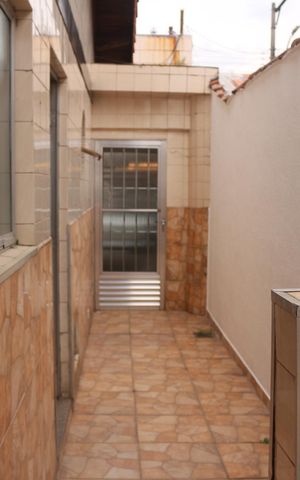 Casa à venda com 160m², 3 quartos e 2 vagasQuintal