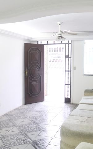 Casa à venda com 160m², 3 quartos e 2 vagasSala