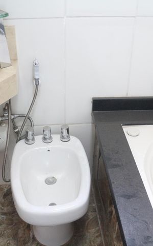 Casa à venda com 160m², 3 quartos e 2 vagasBanheiro da Suíte 1