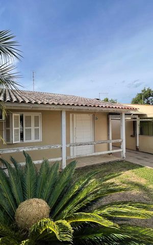 Casa à venda com 138m², 3 quartos e 2 vagasFachada da Casa