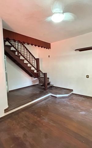 Casa de condomínio para alugar com 239m², 3 quartos e 1 vagaSala