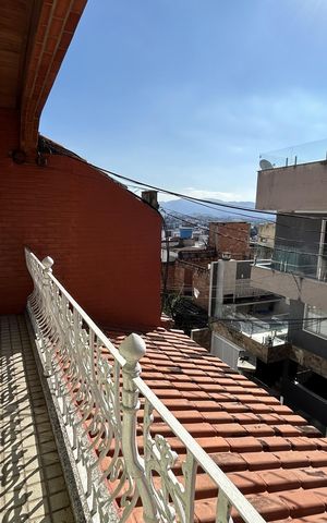 Casa de condomínio para alugar com 239m², 3 quartos e 1 vagaVaranda da Suíte