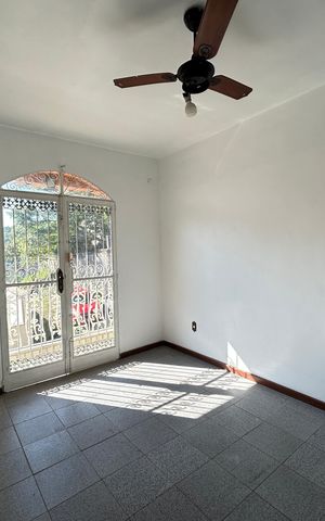 Casa de condomínio para alugar com 239m², 3 quartos e 1 vagaQuarto 1