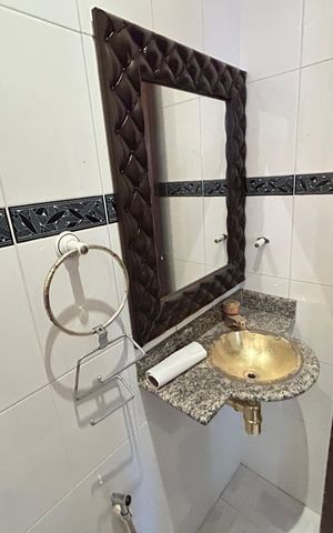 Casa de condomínio para alugar com 239m², 3 quartos e 1 vagaBanheiro social 2