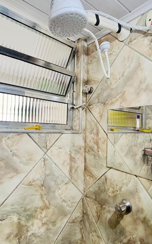Apartamento para alugar com 47m², 2 quartos e 1 vaga Apartamento para alugar com 47m², 2 quartos e 1 vagaBanheiro