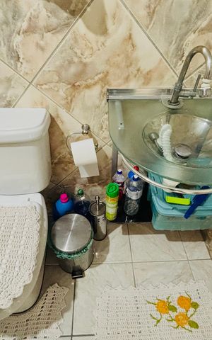 Apartamento para alugar com 47m², 2 quartos e 1 vaga Apartamento para alugar com 47m², 2 quartos e 1 vagaBanheiro