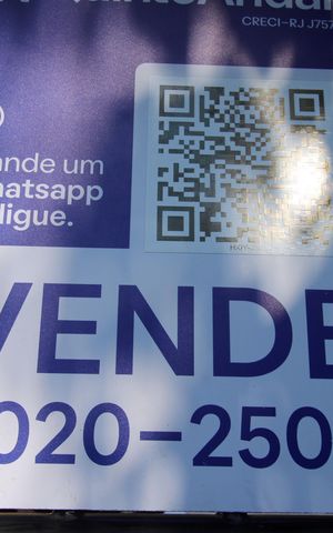 Casa à venda com 196m², 6 quartos e 2 vagasCódigo