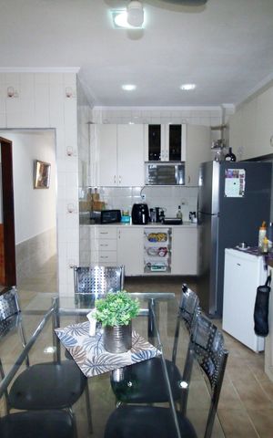 Casa à venda com 196m², 6 quartos e 2 vagasCasa 1 - Cozinha
