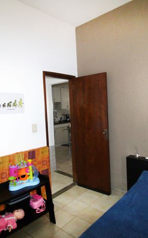 Casa à venda com 196m², 6 quartos e 2 vagasCasa 1 - Quarto 1