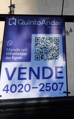 Casa à venda com 196m², 6 quartos e 2 vagasPlaca