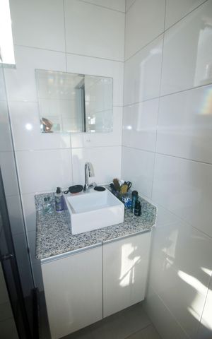 Casa à venda com 196m², 6 quartos e 2 vagasCasa 2 - Banheiro da Suíte 1