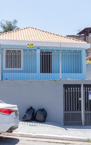 Casa à venda com 314m², 2 quartos e 1 vagaFachada