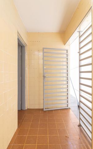 Casa à venda com 314m², 2 quartos e 1 vagaÁrea de Serviço