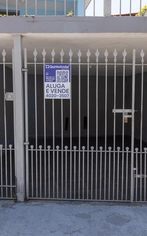 Casa à venda com 314m², 2 quartos e 1 vagaFachada + Plaquinha