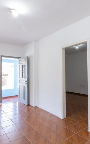 Casa à venda com 314m², 2 quartos e 1 vagaSala