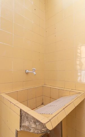 Casa à venda com 314m², 2 quartos e 1 vagaÁrea de Serviço